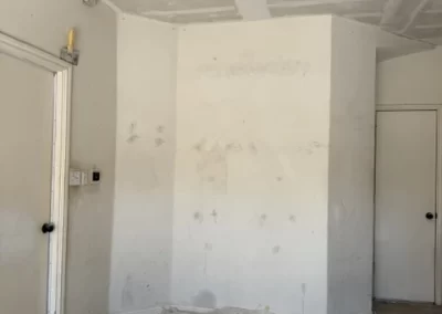 Skilled Drywall Finisher